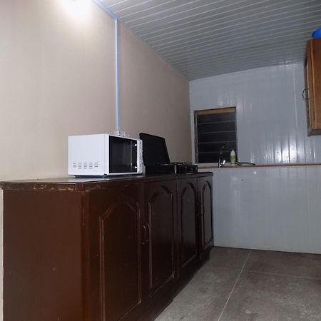 Posh Apartments And Hotel Ikeja Bilik gambar