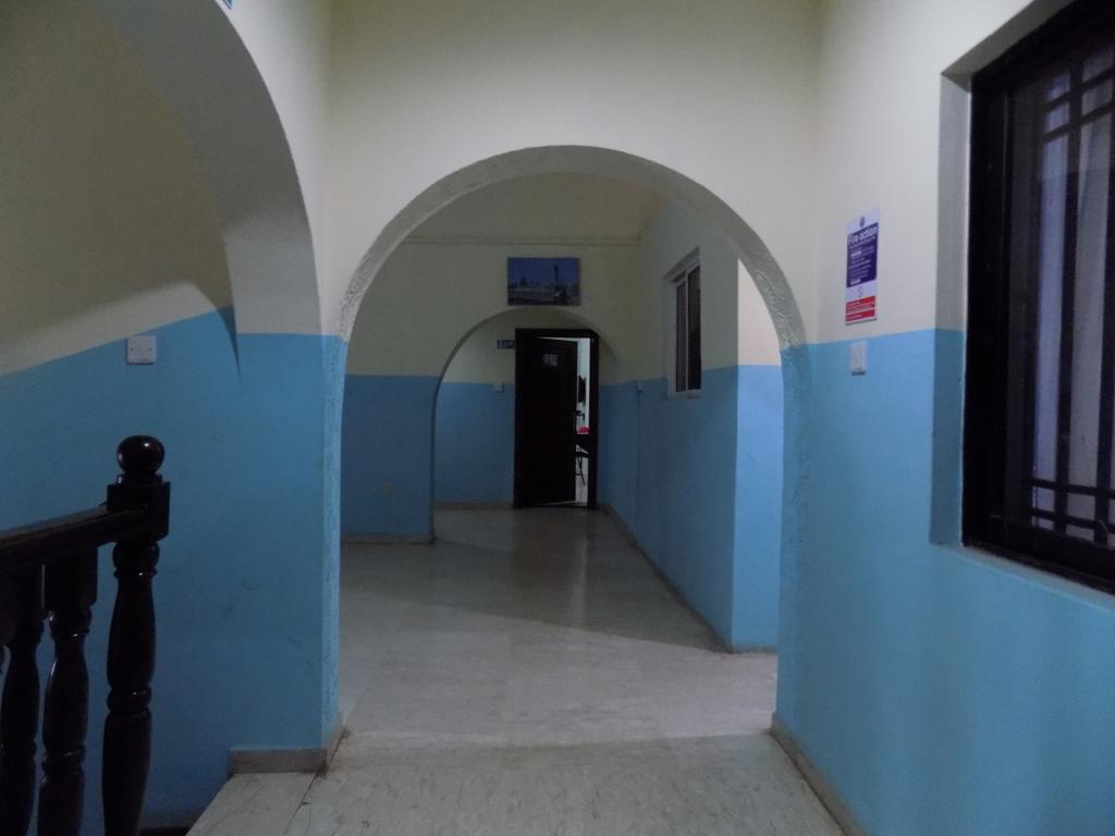 Posh Apartments And Hotel Ikeja Luaran gambar