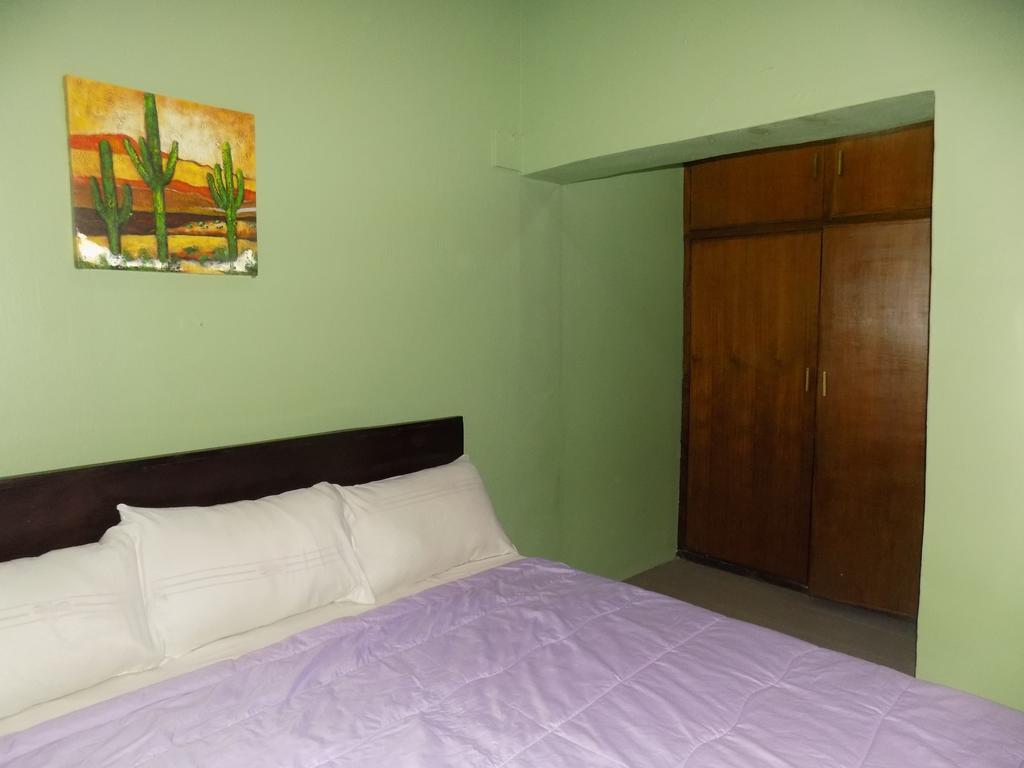 Posh Apartments And Hotel Ikeja Luaran gambar
