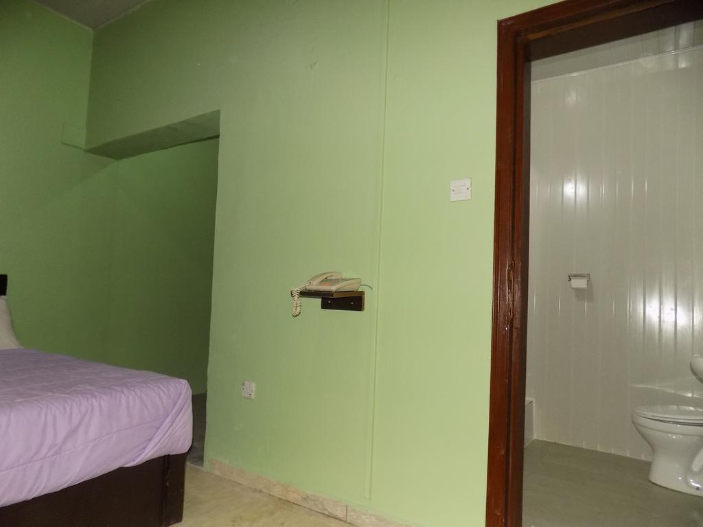 Posh Apartments And Hotel Ikeja Luaran gambar