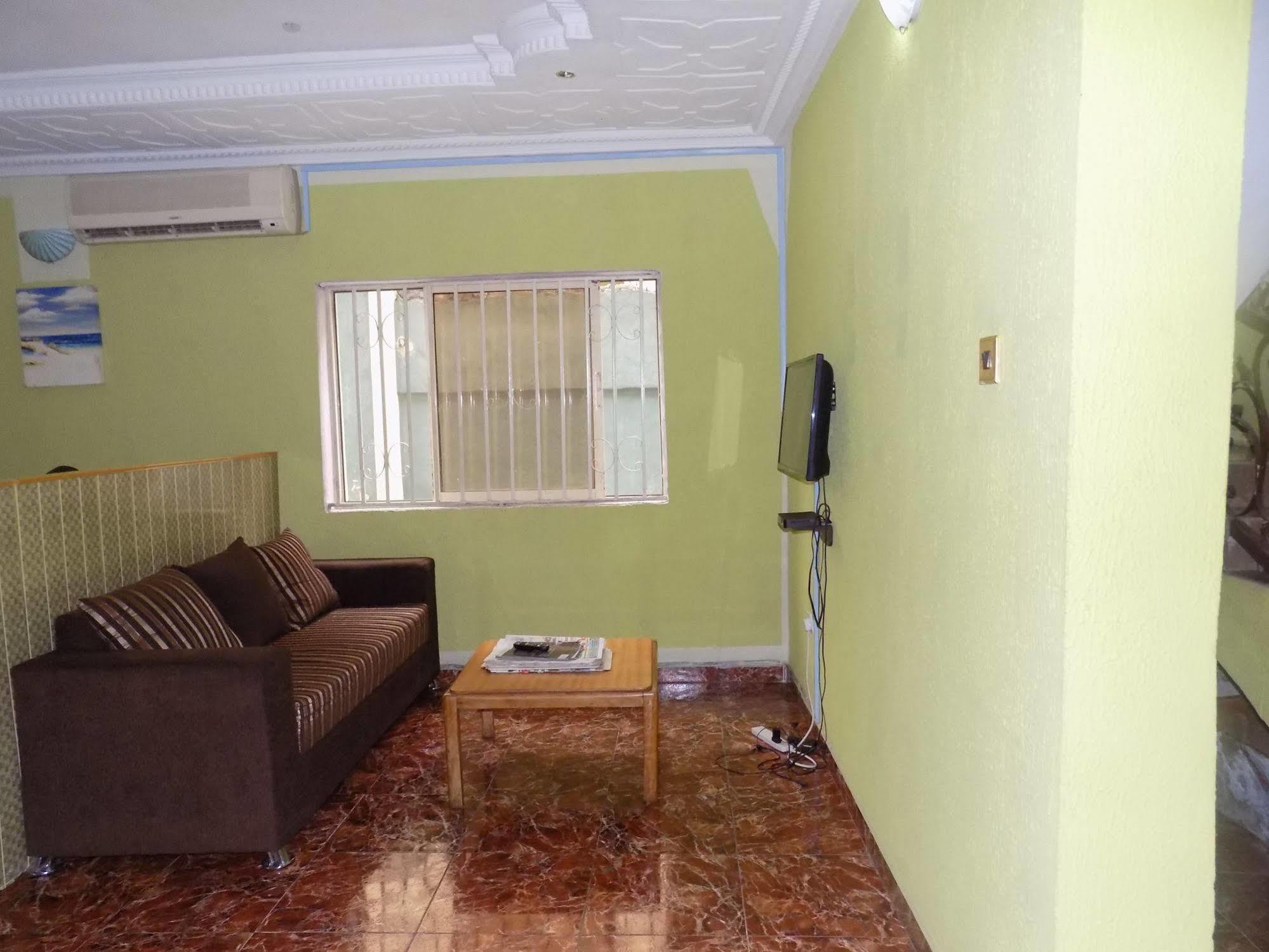 Posh Apartments And Hotel Ikeja Luaran gambar